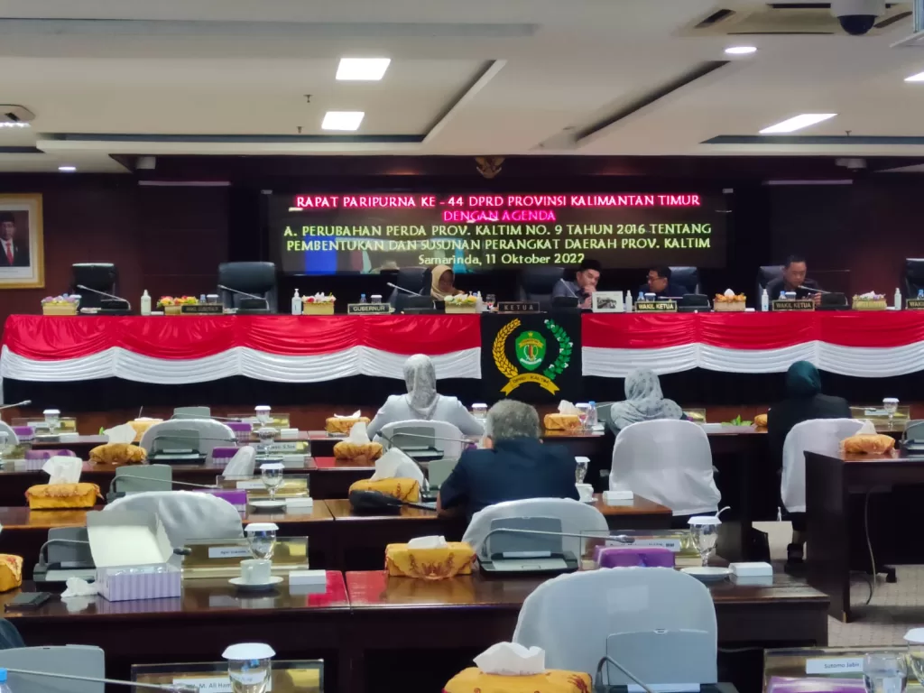 Rapat Paripurna ke-44 DPRD Kaltim