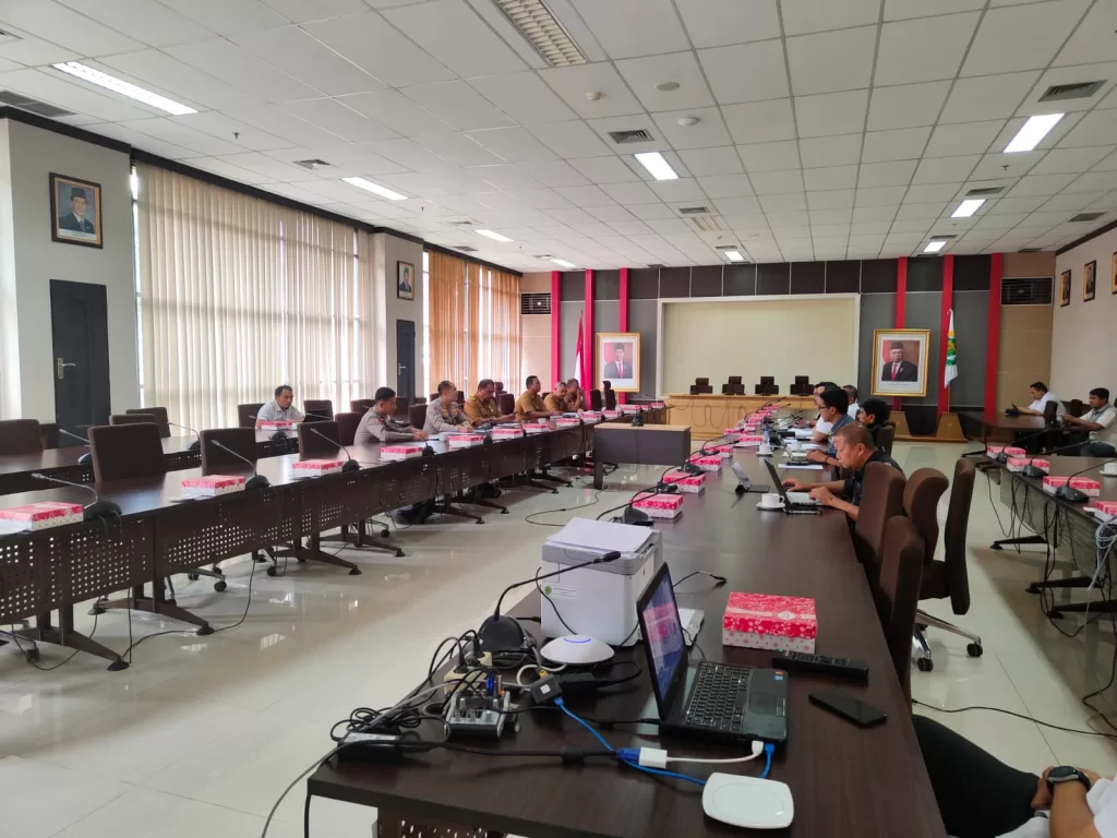 Suasana RDP Pansus PDRD dengan mengundang sejumlah pihak terkait (Ist)