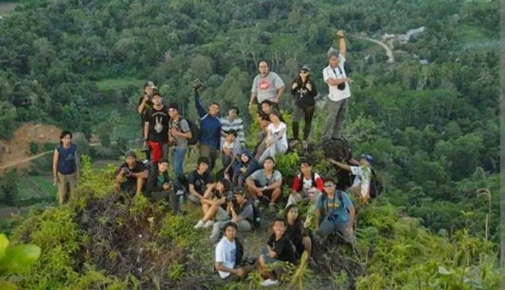 Puncak Bukit Biru, di Desa Sumber Sari, Kukar.