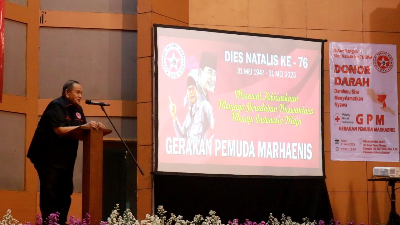 Ketua Umum GPM, Emir Moeis saat menyampaikan seruan ideologi Marhaenisme di milad GPM ke-76. (Prolog.co.id)