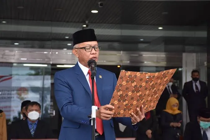 Truk Hauling Terguling