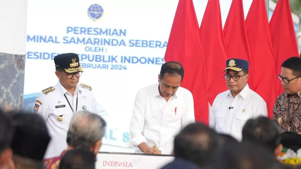 Presiden Jokowi meresmikan Terminal Samarinda Seberang