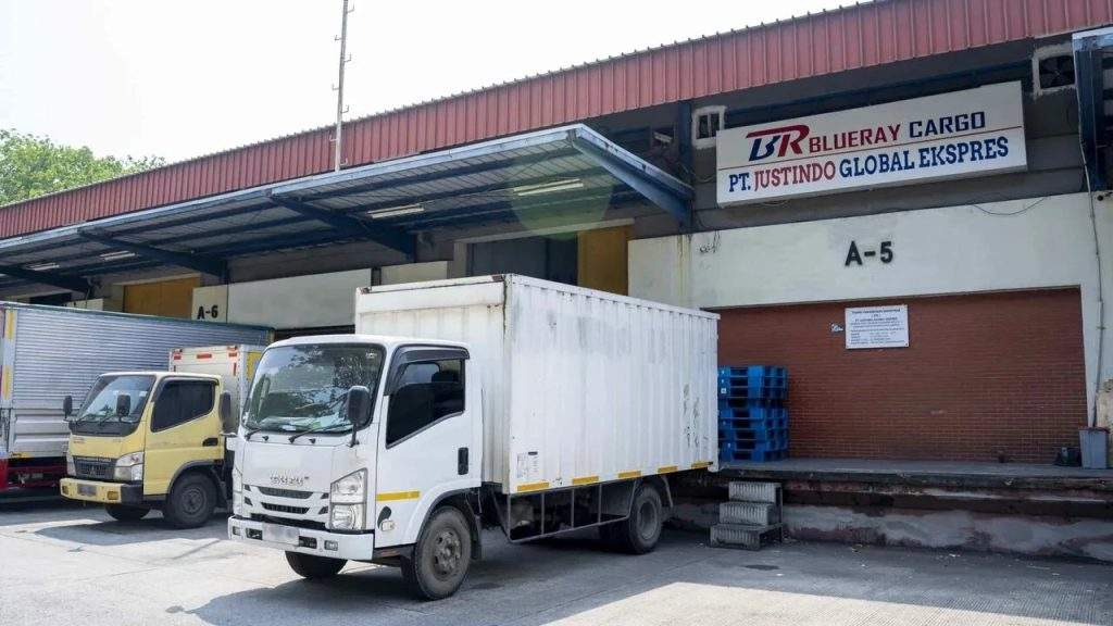 Memilih Ekspedisi China Terpercaya untuk Importir Tekstil