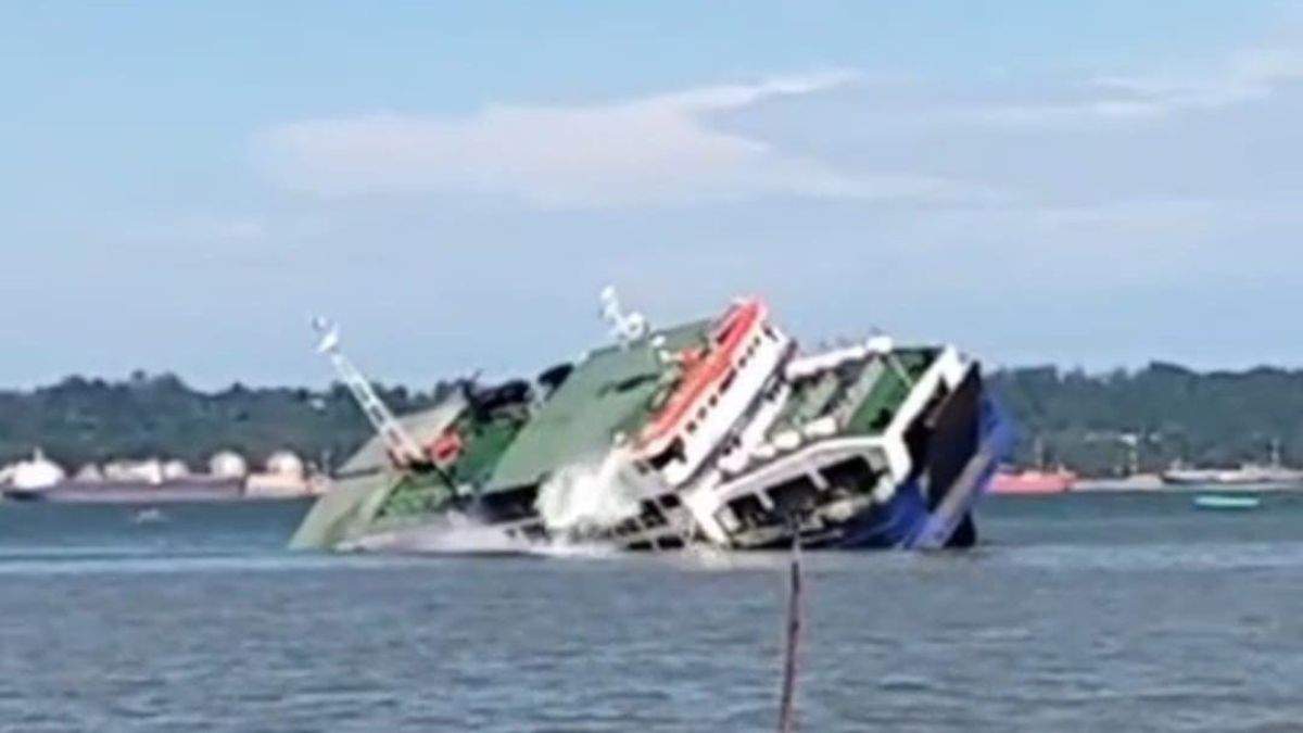 Kapal feri tenggelam