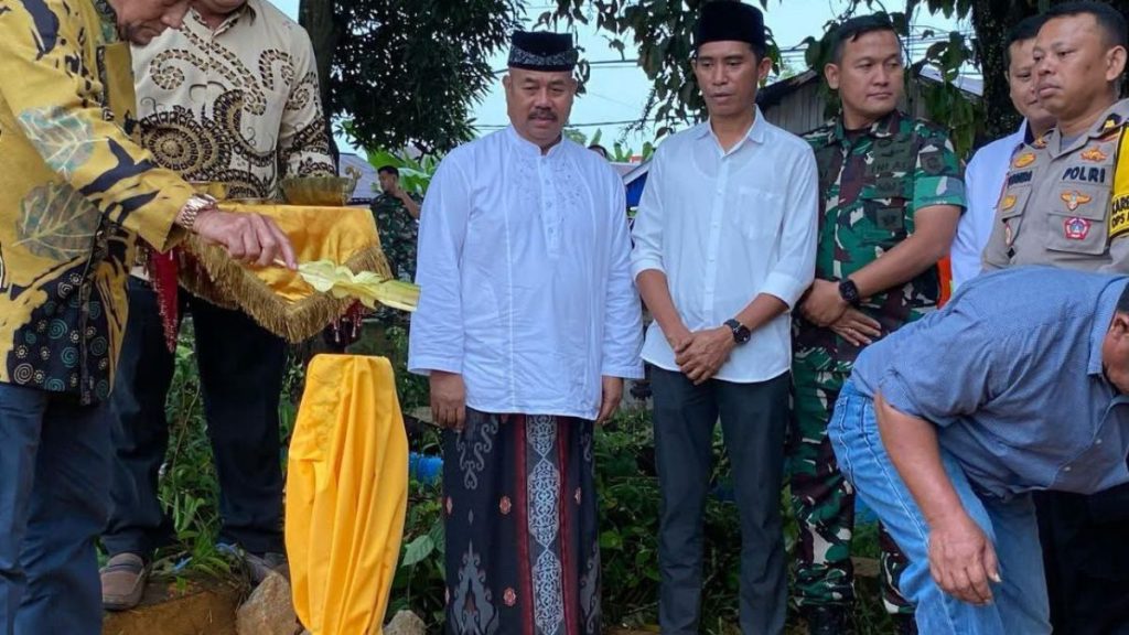 Jembatan Besi Tenggarong