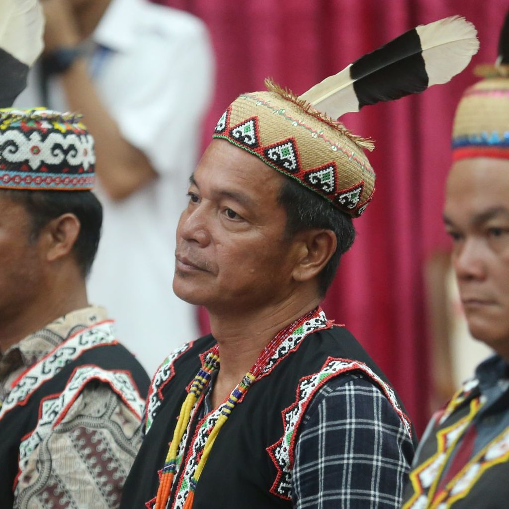 Menampik Iming-Iming Dana Karbon demi Menjaga Hutan 1 Kepala Adat Kampung Long Isun